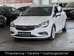 Weiß Gebraucht 2016 Opel Astra Innovation Limousine | 10.990 € (Fairer Preis)