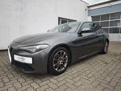 Grau Gebraucht 2021 Alfa Romeo Giulia Super Limousine | 18.990 € (Superpreis)