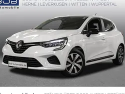 Arktis weiß (weiß) Gebraucht 2023 Renault Clio V Equilibre Limousine | 13.333 € (Fairer Preis)