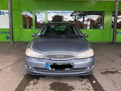 Blau Gebraucht 2000 Ford Mondeo Limousine | 2.790 €