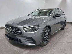 Grau Gebraucht 2021 Mercedes E300 AMG line Limousine | 30.490 € (Fairer Preis)