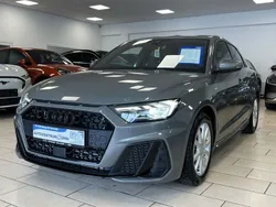Hellgrau Gebraucht 2024 Audi A1 S-Line Kleinwagen | 30.400 € (Guter Preis)
