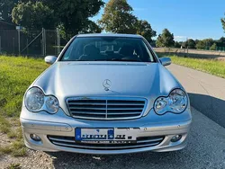 Grau Gebraucht 2007 Mercedes C180 Limousine | 6.590 € (Fairer Preis)