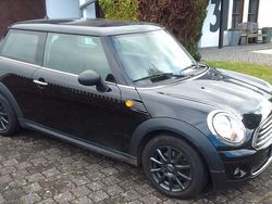 Schwarz Gebraucht 2009 Mini ONE Kleinwagen | 3.950 € (Etwas zu teuer)