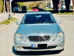 Silber Gebraucht 2002 Mercedes E240 Limousine | 5.500 € (Fairer Preis)
