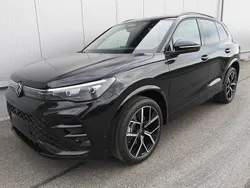 Deep black perleffekt Neu 2025 VW Tiguan R-line SUV | 53.490 € (Guter Preis)