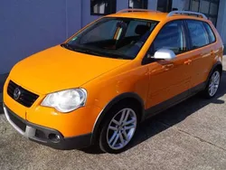 Magmaorange Gebraucht 2010 VW Polo Cross Kleinwagen | 3.399 € (Guter Preis)