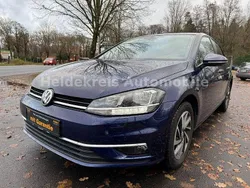 Blau Gebraucht 2018 VW Golf VII Sound Limousine | 7.490 € (Superpreis)