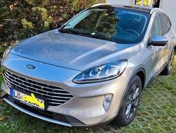 Grau Gebraucht 2020 Ford Kuga Titanium SUV | 24.400 € (Fairer Preis)