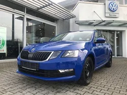 Blau Gebraucht 2018 Skoda Octavia Kombi | 11.780 € (Guter Preis)