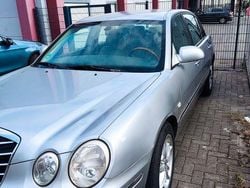Silber Gebraucht 2005 Kia Opirus Limousine | 1.400 €