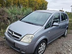 Grau Gebraucht 2003 Opel Meriva Van / Kleinbus | 490 € (Superpreis)
