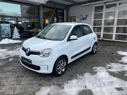 Crystal weiss Gebraucht 2020 Renault Twingo LIMITED Kleinwagen | 12.450 € (Teuer)