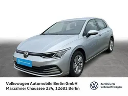Silber Gebraucht 2020 VW Golf VIII Life Limousine | 17.443 € (Guter Preis)