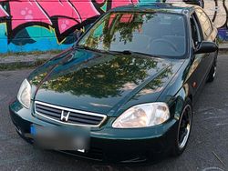 Grün Gebraucht 2001 Honda Civic Limousine | 5.999 €