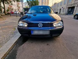Blau Gebraucht 1999 VW Golf IV Kleinwagen | 2.500 € (Fairer Preis)