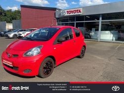 Rot Gebraucht 2009 Toyota Aygo Basis Kleinwagen | 3.996 € (Etwas zu teuer)