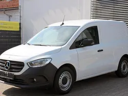 Weiß Gebraucht 2024 Mercedes Citan 110 Van / Kleinbus | 23.990 € (Fairer Preis)