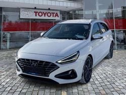 Weiß Gebraucht 2021 Hyundai i30 Trend Kombi | 18.490 € (Guter Preis)