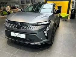 Grau Gebraucht 2024 Renault Mégane Komfort Limousine | 39.990 € (Teuer)