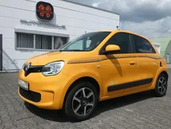 Gelb Gebraucht 2020 Renault Twingo LIMITED Kleinwagen | 9.990 € (Fairer Preis)