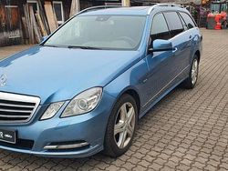 Blau Gebraucht 2010 Mercedes E350 Kombi | 6.500 € (Fairer Preis)