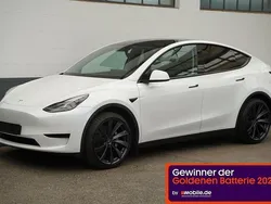 Weiß Gebraucht 2023 Tesla Model Y Standard Range SUV | 33.950 € (Guter Preis)