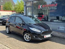 Schwarz Gebraucht 2016 Ford Fiesta Celebration Kleinwagen | 6.490 € (Fairer Preis)
