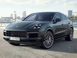 Chromitschwarzmetallic Gebraucht 2022 Porsche Cayenne Turbo SUV | 119.900 €