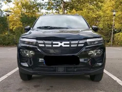 Schwarz Gebraucht 2022 Dacia Spring Essentiel Kleinwagen | 10.500 € (Guter Preis)