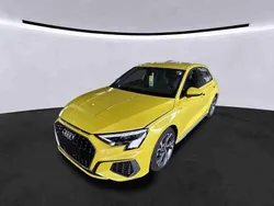 Pythongelb metallic Gebraucht 2023 Audi A3 Sportback S-Line Kombi | 33.970 € (Etwas zu teuer)