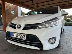 Gebraucht 2016 Toyota Verso Comfort Van / Kleinbus | 7.450 €
