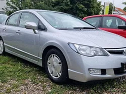 Silber Gebraucht 2006 Honda Civic Hybrid Limousine | 5.999 € (Fairer Preis)