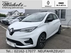 Weiß Neu 2024 Renault Zoe Evolution Kleinwagen | 25.990 € (Teuer)