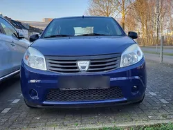 Blau Gebraucht 2009 Dacia Sandero Kleinwagen | 1.500 € (Guter Preis)