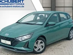 Grün Neu 2025 Hyundai i20 Select Limousine | 19.090 € (Fairer Preis)
