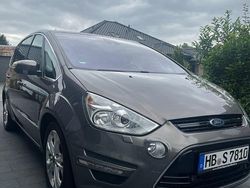 Grau Gebraucht 2013 Ford S-MAX Titanium Van / Kleinbus | 10.700 € (Teuer)