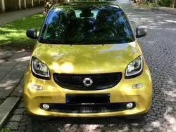 Gold Gebraucht 2018 Smart ForTwo Coupé Basis Kleinwagen | 10.200 € (Fairer Preis)