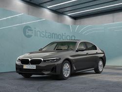 Grau Gebraucht 2022 BMW 520 Limousine | 32.149 € (Fairer Preis)