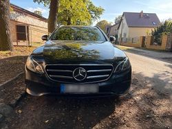 Schwarz Gebraucht 2018 Mercedes E220 Kombi | 18.000 € (Superpreis)