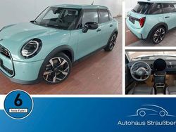 Grün Gebraucht 2024 Mini Cooper S Classic Kleinwagen | 32.490 € (Etwas zu teuer)