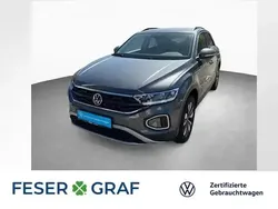 Indiumgrau metallic Gebraucht 2024 VW T-Roc Life SUV | 26.440 € (Superpreis)