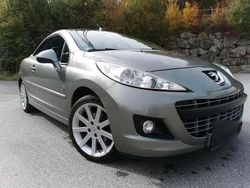 Grau Gebraucht 2009 Peugeot 207 CC Roland Garros Cabrio | 2.550 € (Fairer Preis)
