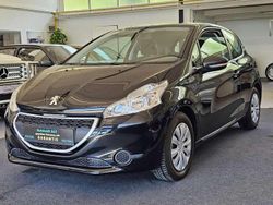Schwarz Gebraucht 2013 Peugeot 208 Access Kleinwagen | 3.500 € (Etwas zu teuer)