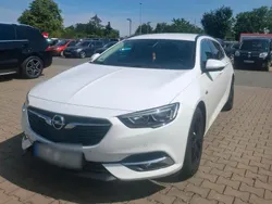 Weiß Gebraucht 2018 Opel Insignia Kombi | 13.500 € (Fairer Preis)