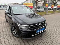 Deep black perleffekt Gebraucht 2021 VW Tiguan GTE SUV | 24.450 € (Fairer Preis)