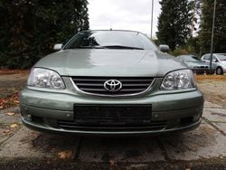 Grün Gebraucht 2002 Toyota Avensis Limousine | 2.500 € (Guter Preis)