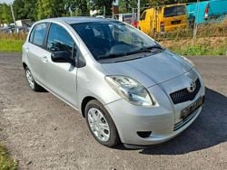 Silber Gebraucht 2006 Toyota Yaris Sol Kleinwagen | 2.699 € (Superpreis)