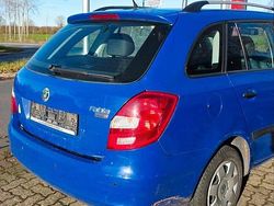 Blau Gebraucht 2009 Skoda Fabia Kombi | 900 € (Guter Preis)