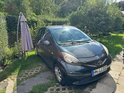 Grau Gebraucht 2009 Toyota Aygo Cool Kleinwagen | 2.300 € (Fairer Preis)